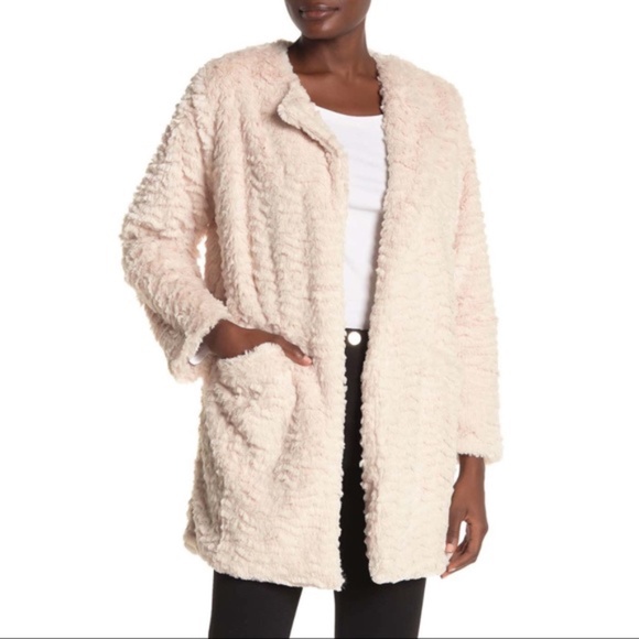 Democracy Jackets & Blazers - Democracy- Faux Fur Open Front Oversized Jacket XL